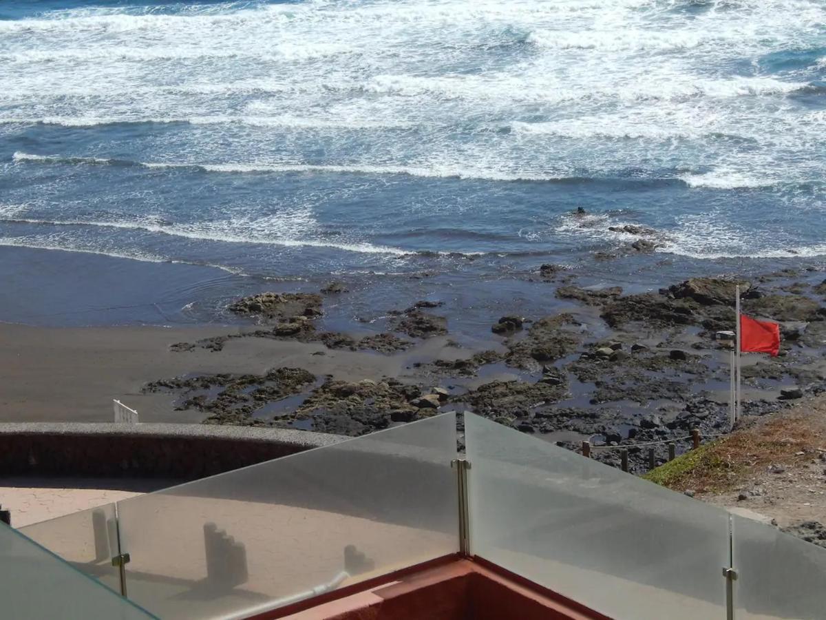 Loft With Balcony Sea View Apartman Playa Del Hombre Kültér fotó